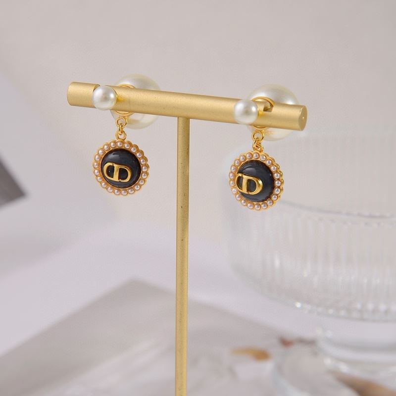 chr1st1an D10r earrings